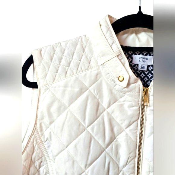 Crown & Ivy White Quilted Puffer Vest Gold Zip up w/ Zip Pockets Collar Size XXL - Picture 6 of 16
